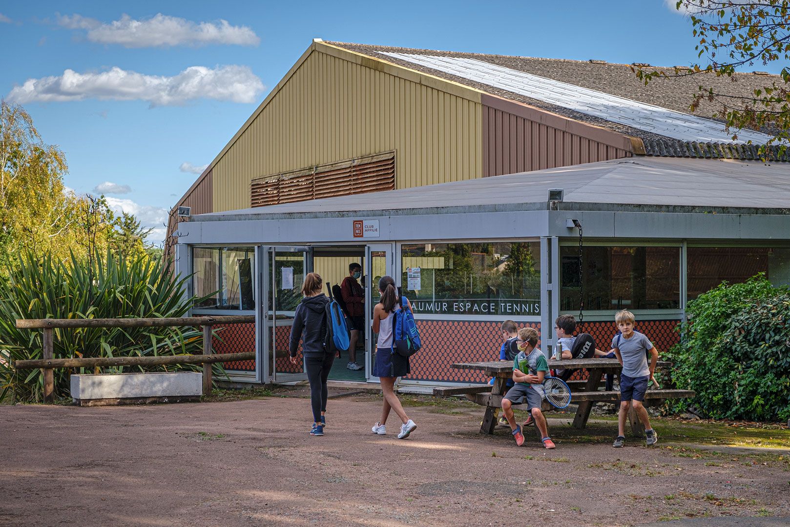 Entrée vue d'extérieur